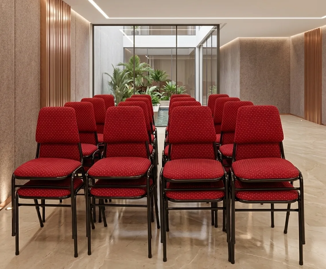 Sillas metálicas para eventos y banquetería